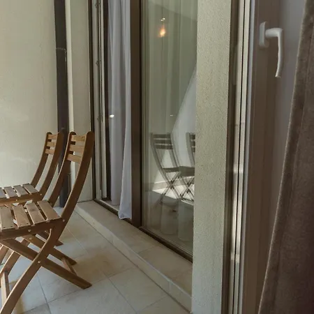 Apartment Modern & Newly Built With Private Garage