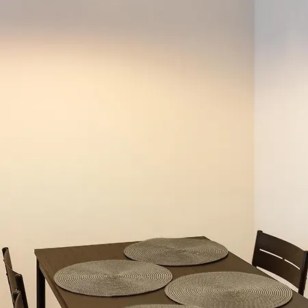 Modern & Newly Built With Private Garage * Budapešť