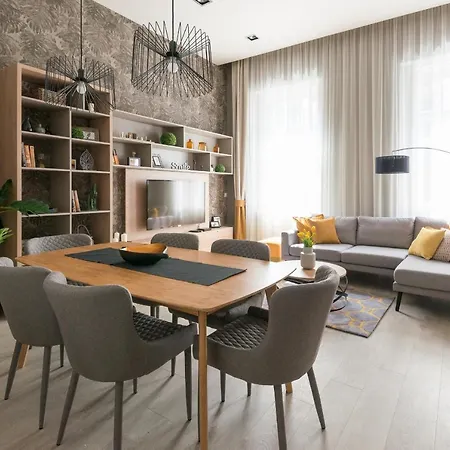 Apartman Colton Paulay *