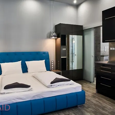 A13 - - Hostaid Apartment *