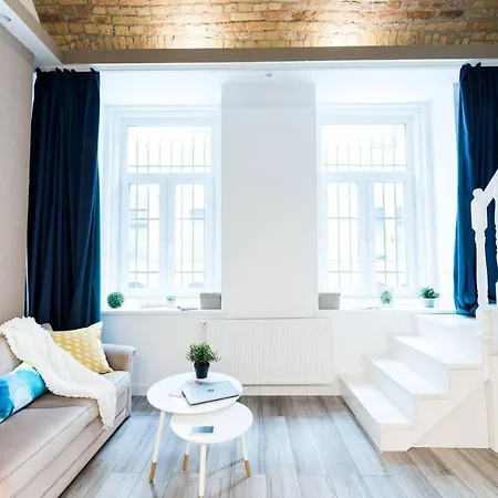 Newly Refurbished At Superb Location * Budapest