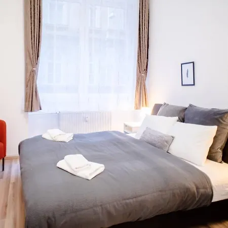Very Spacious Ac Apartment