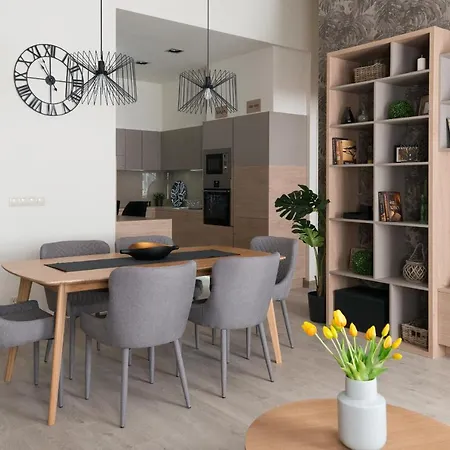 Apartamento Colton Paulay *