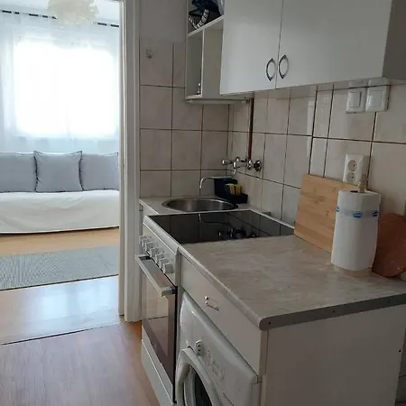 B30 Apartment *