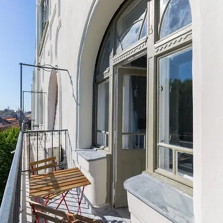 Designer On The Broadway W 2br, Ac And Panorama Balcony * Budapest