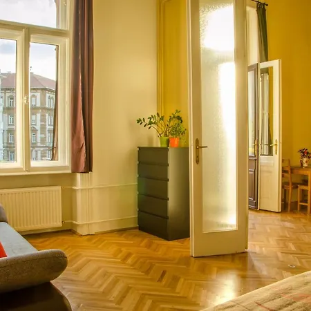 Vigszinhaz Hostel Budapest