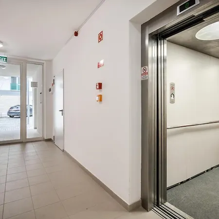 Cosy Close To The Center With Parking Garage