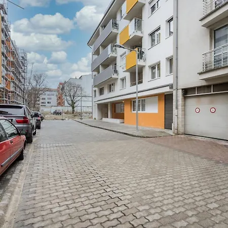 Cosy Close To The Center With Parking Garage Apartment Budapest