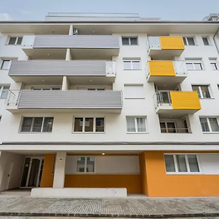 Cosy Close To The Center With Parking Garage Apartment Budapest