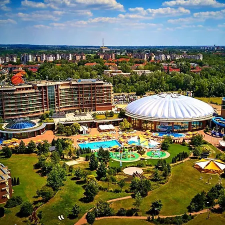 Aquaworld Resort