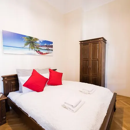 Apartment Central Bright And Spacious With 3