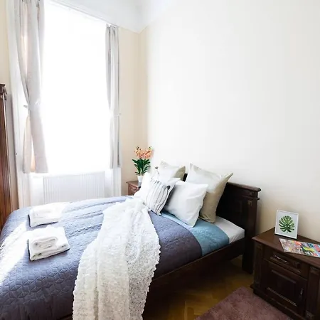 Apartment Central Bright And Spacious With 3