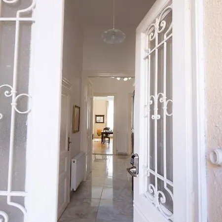 Central Bright And Spacious With 3