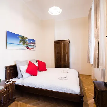 Apartment Central Bright And Spacious With 3 *