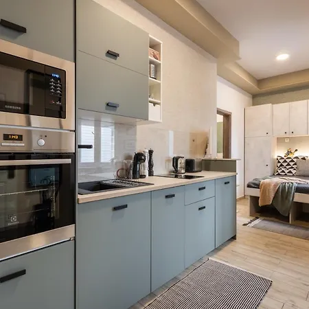 Galaxy Apartment *