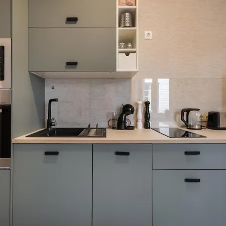 Galaxy Apartment *