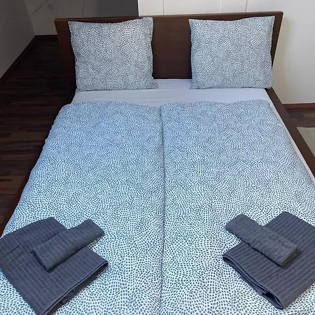 Kiraly78 Huge Apartmán *