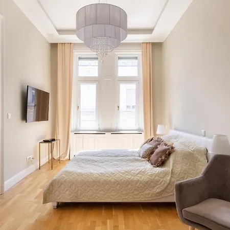 Designer Luxury In The Jewish Quarter Budapest