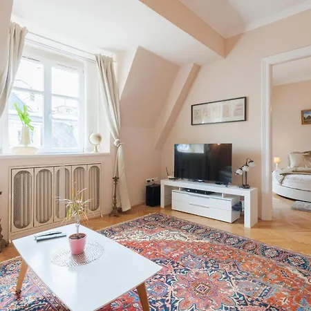 Opera & Basilica 2 Bedrooms With Balcony Budapest