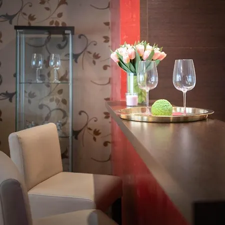 Free Parking! Soho 101, 4 Ppl, Ac, Superfast Wifi, Tv * Budapest