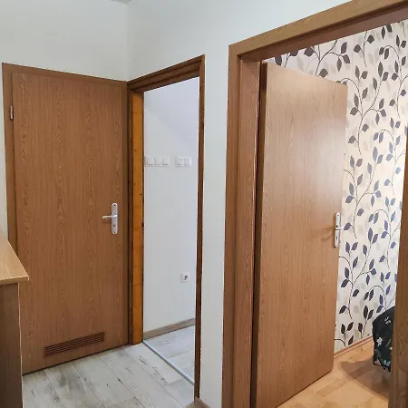 Dolce Zafir Apartman Apartment