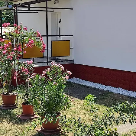 Rákos-patak Family House Vendégház