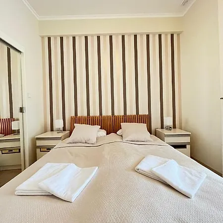Apartment Madach Square Budapest