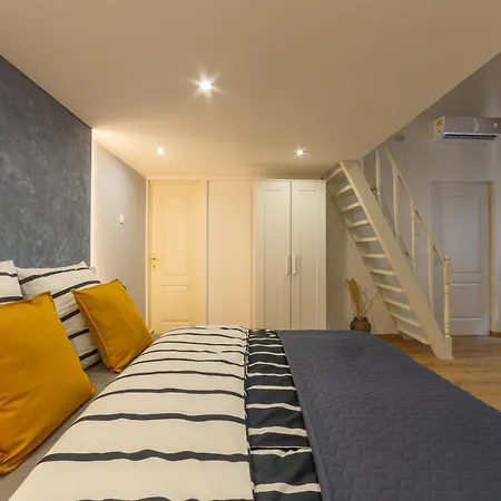 Lovely 1 Bedroom Flat With Location Apartment *