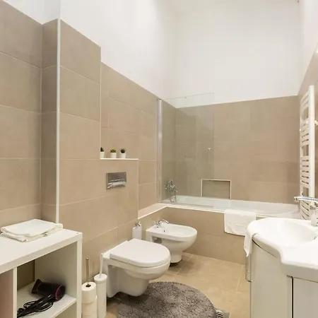 Super 2br-2bt With Balcony&view&sauna&jacuzzi * Budapest