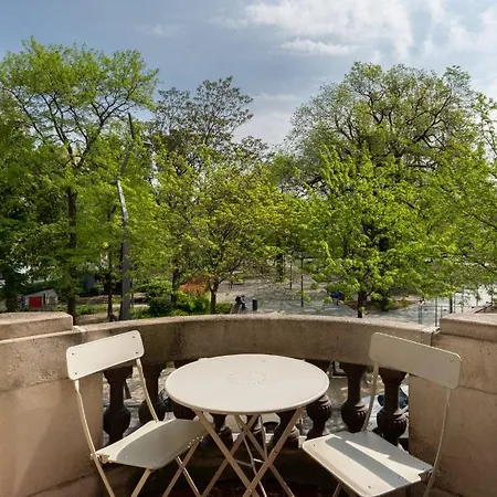 Apartment Super 2br-2bt With Balcony&view&sauna&jacuzzi