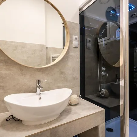 Apartment The White House Budapest