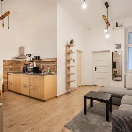 Peachy Homes * Budapest