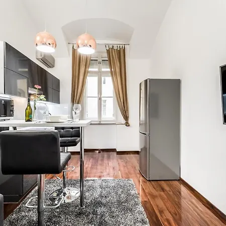 Apartment Centrum Lovely At The Opera Building *