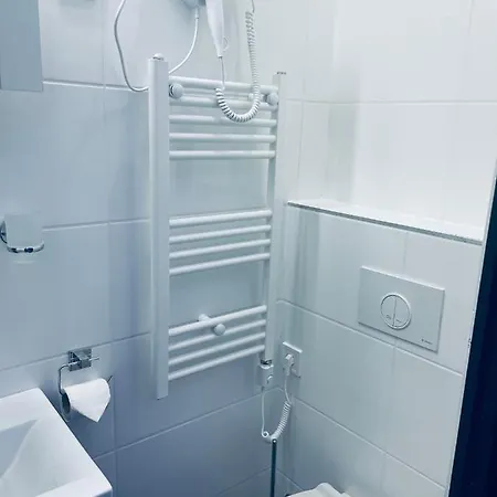 Luxury Suites Apartment *