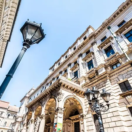 Centrum Lovely At The Opera Building Budapest