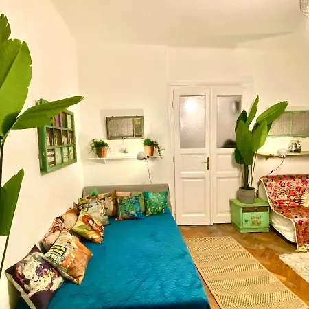 Boutique Studio Flat At City Center Budapest