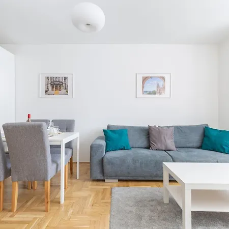 Cozy 3-bedroom In The Heart Of