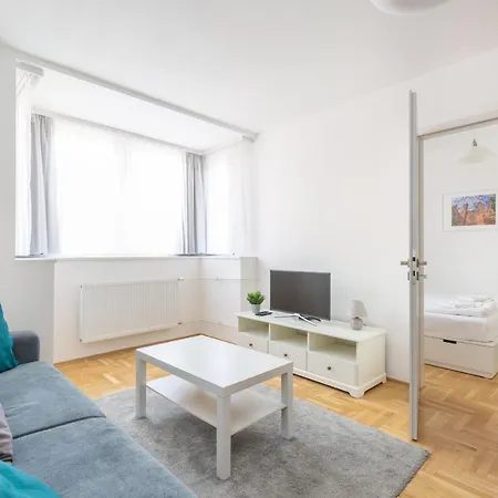 Cozy 3-bedroom In The Heart Of