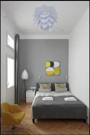 3Bdr-2Bath-3Ac Design Apt, Central, Secured Parking, Quiet Apartment *