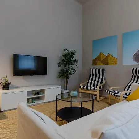 Apartment In Centre A16 *