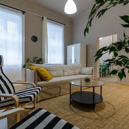 Apartment In Centre A16