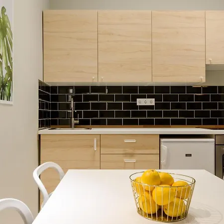 Apartment Deluxe In Party District. Ak2b