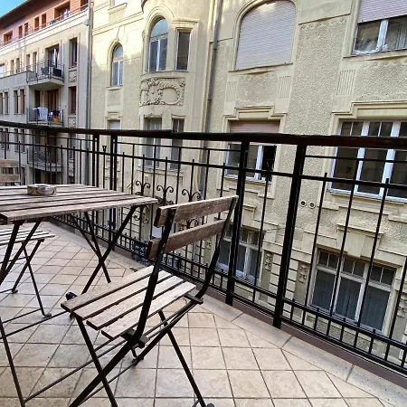 Apartament Kiraly Garden - 3rd Floor