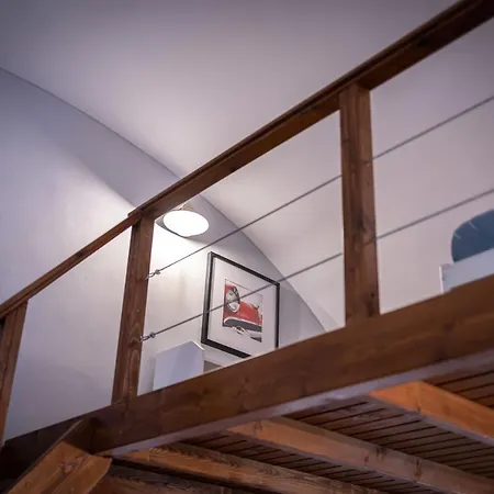 Mooki Rumbach Apartment