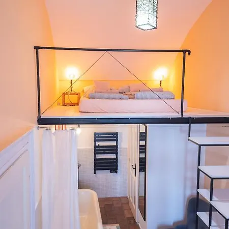 Mooki Rumbach Apartment