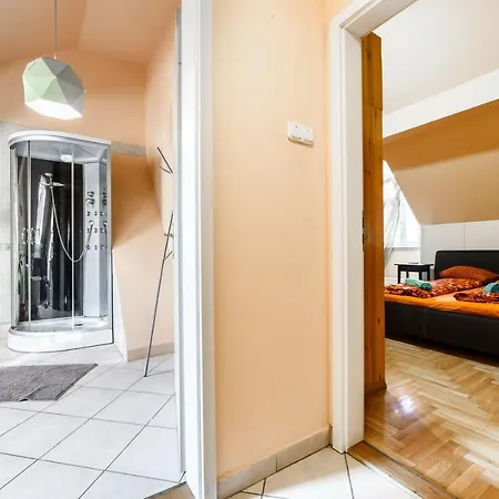 Apartment View To The Roofs Luxury With 2 Bedrooms *