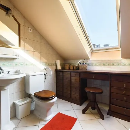 View To The Roofs Luxury With 2 Bedrooms Apartment Budapest