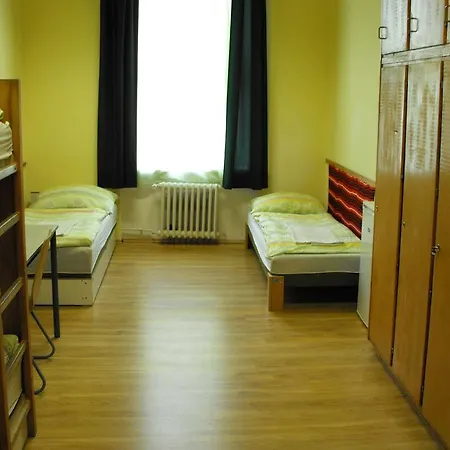 Mogyorodi Hostel