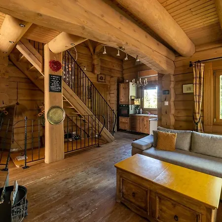 Holiday home Vendeghaz A Hegyen *