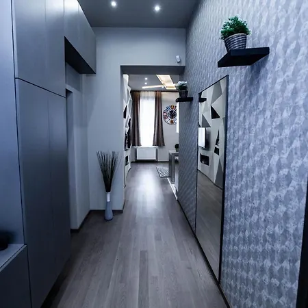 Luna Lux Residency Apartment